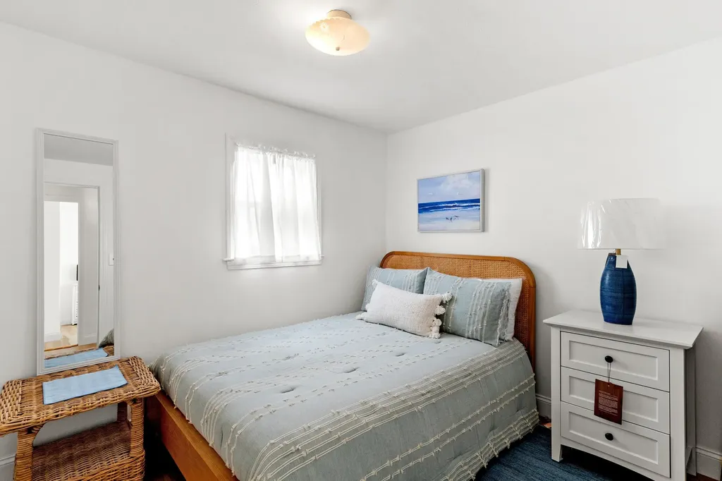 11 Boars Head Terrace Hampton NH 03842