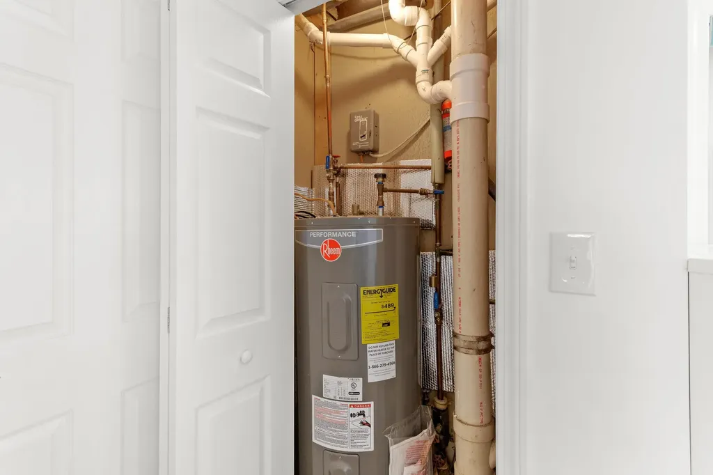 11 Boars Head Terrace Hampton NH 03842