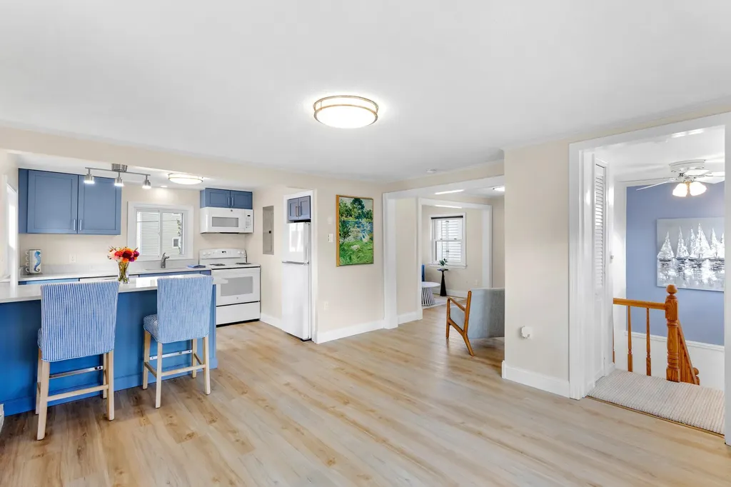 11 Boars Head Terrace Hampton NH 03842