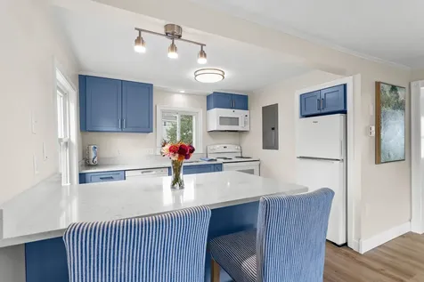 11 Boars Head Terrace Hampton NH 03842