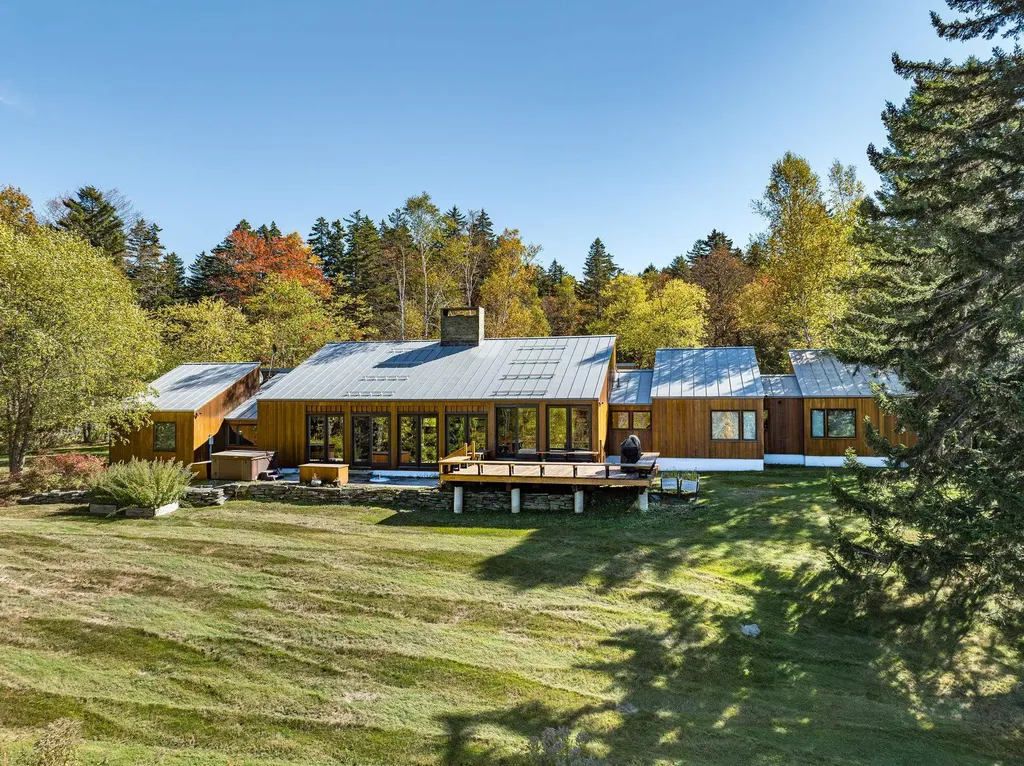 400 Stowe Hill Road Wilmington VT 05363