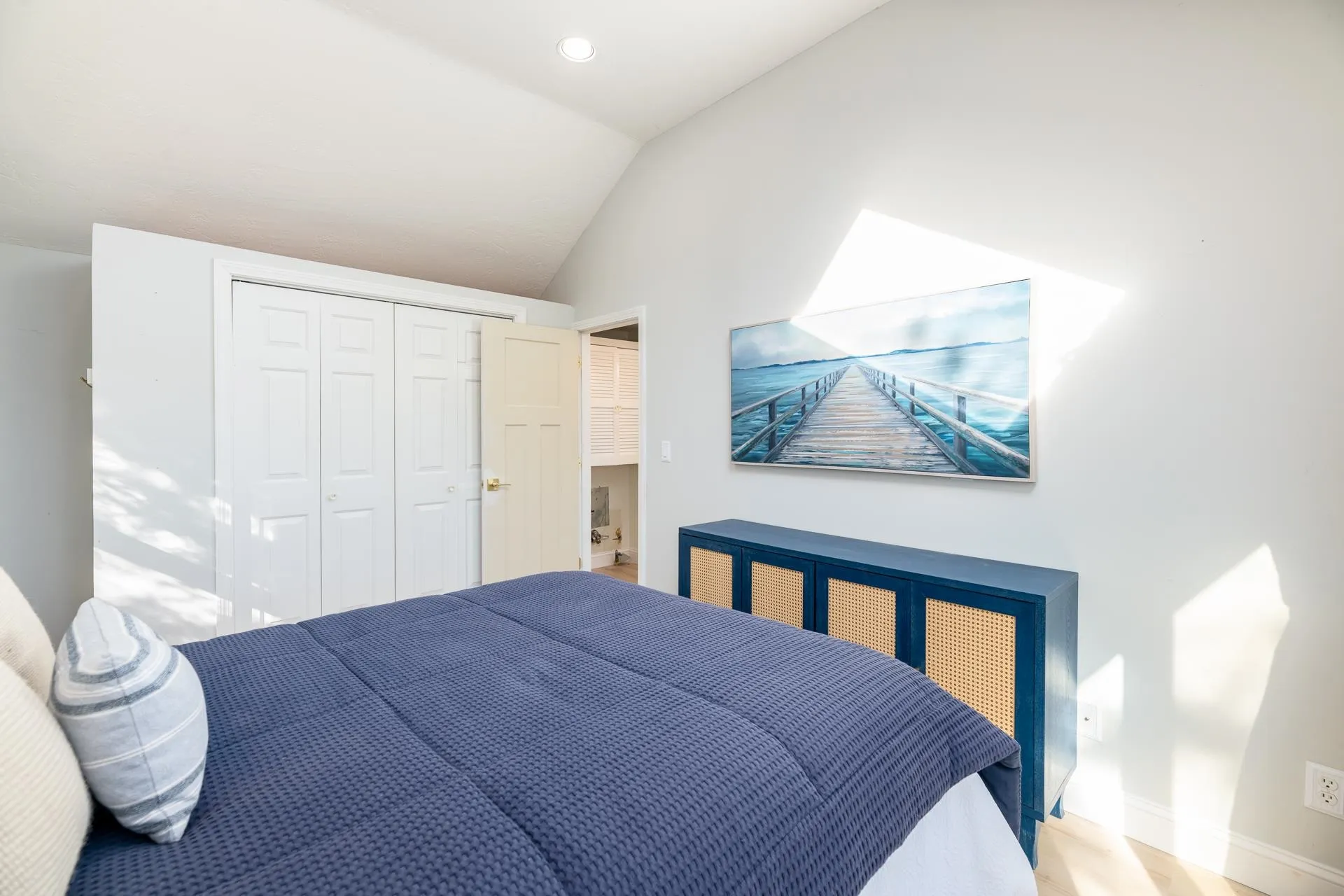 109 Dockham Shore Road Gilford NH 03249