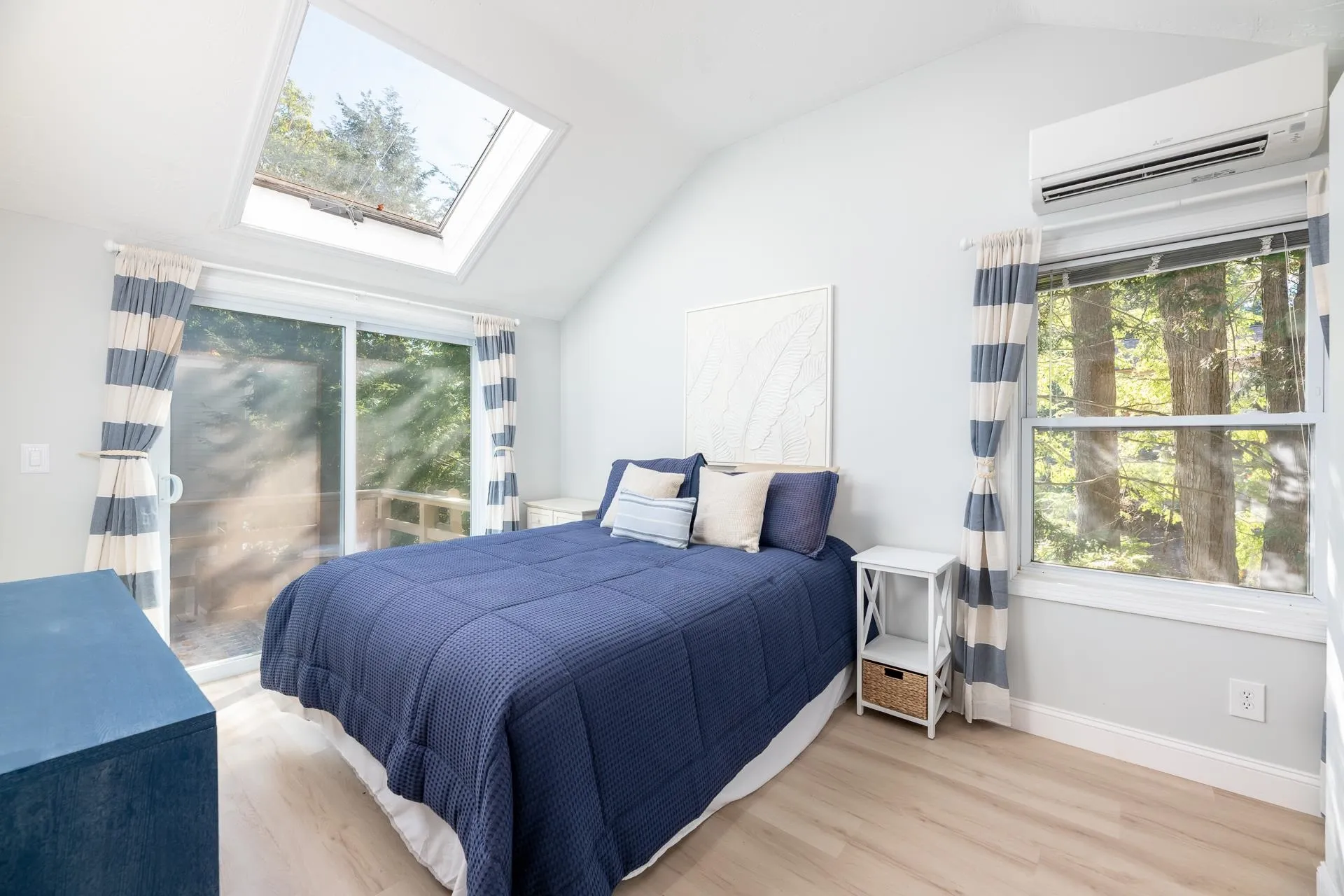 109 Dockham Shore Road Gilford NH 03249