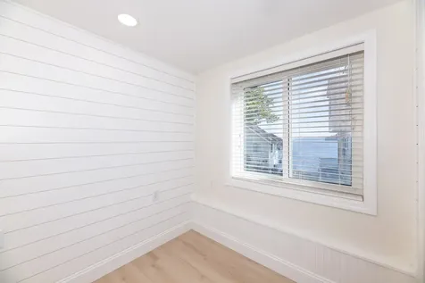 109 Dockham Shore Road Gilford NH 03249