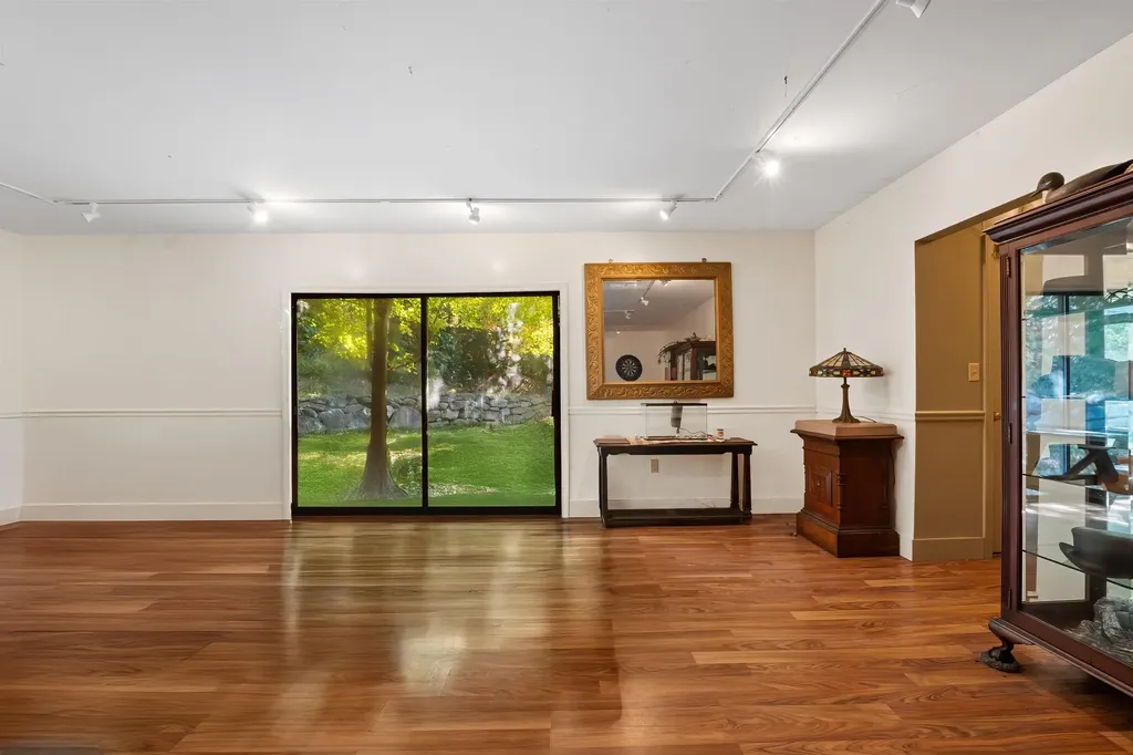 356 Route 103 Sunapee NH 03782