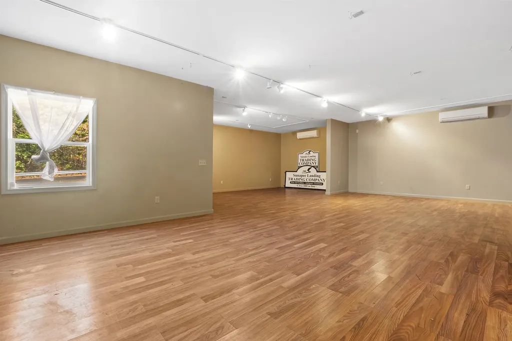 356 Route 103 Sunapee NH 03782