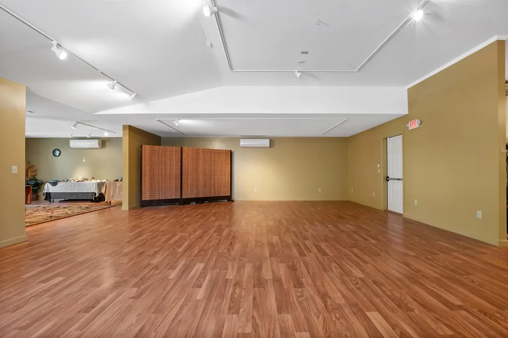 356 Route 103 Sunapee NH 03782