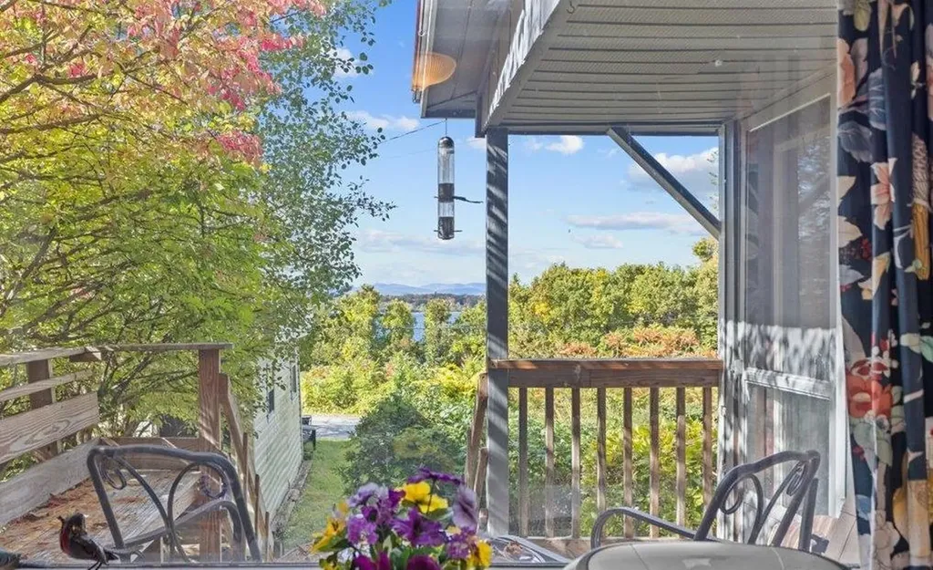 229 Penny Lane Shelburne VT 05482