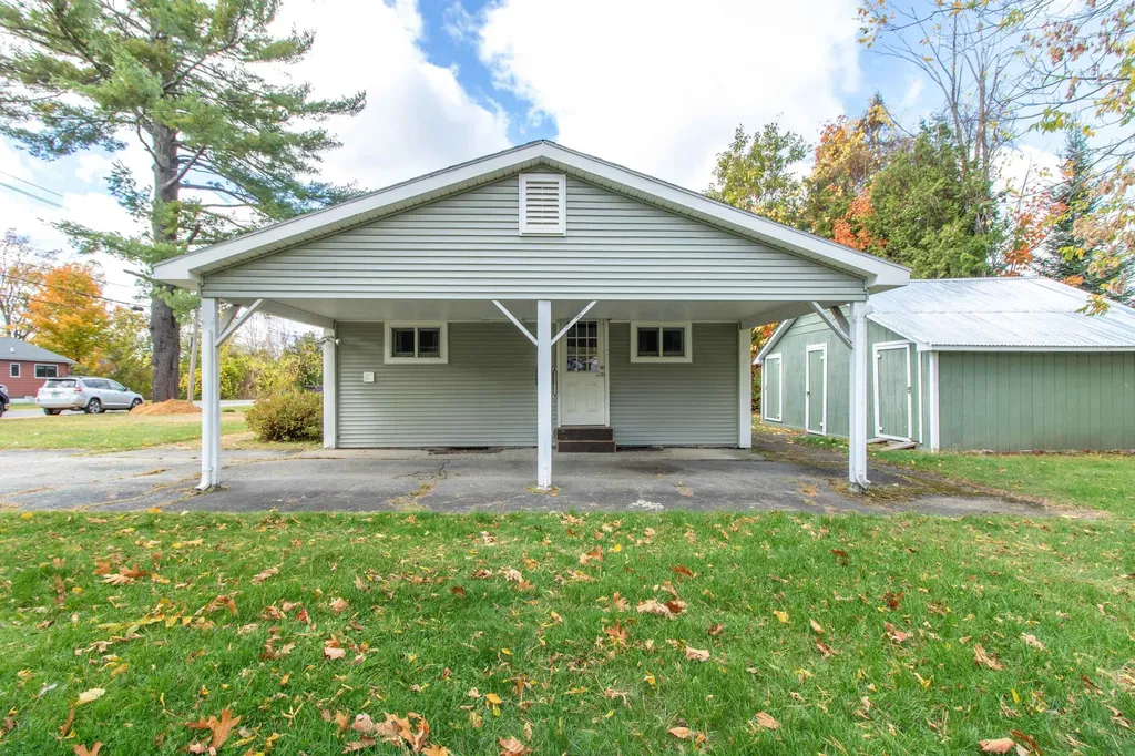 46 Duchess Avenue Newport City VT 05855