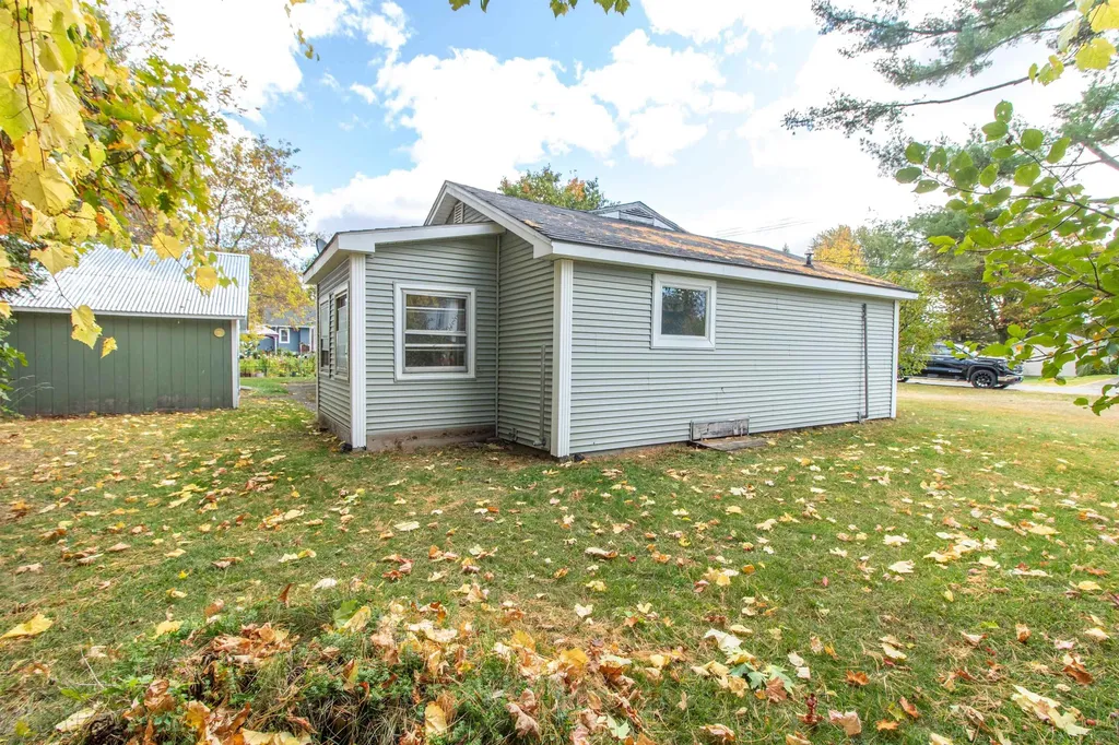 46 Duchess Avenue Newport City VT 05855