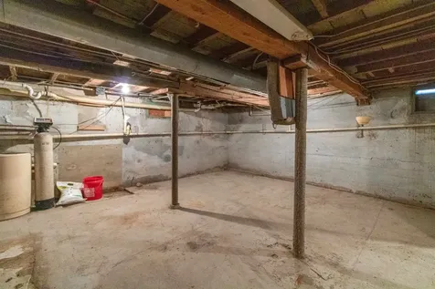 46 Duchess Avenue Newport City VT 05855