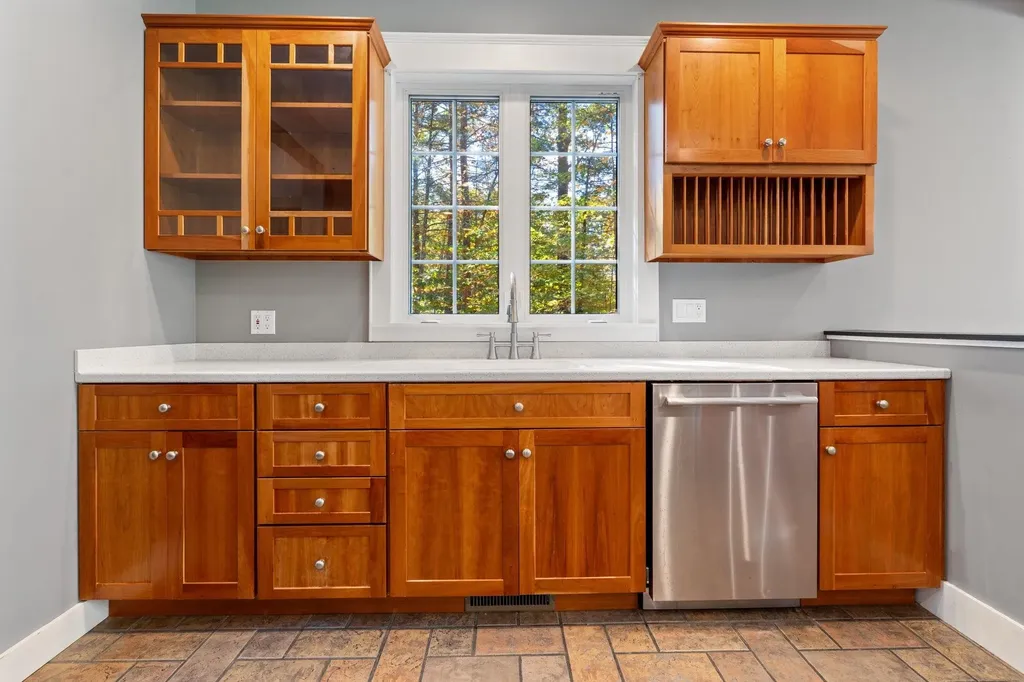 148 Broad Cove Drive Concord NH 03303