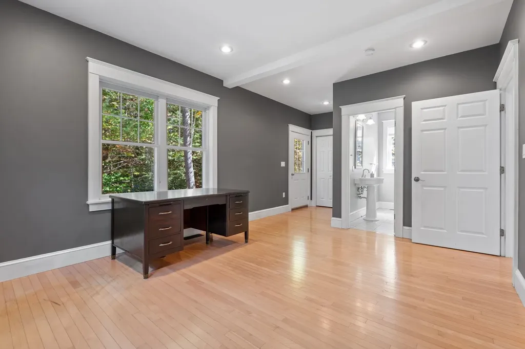 148 Broad Cove Drive Concord NH 03303