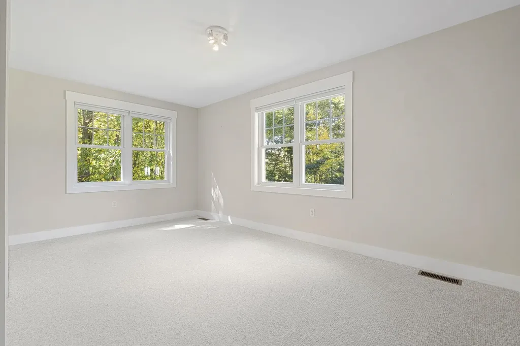 148 Broad Cove Drive Concord NH 03303