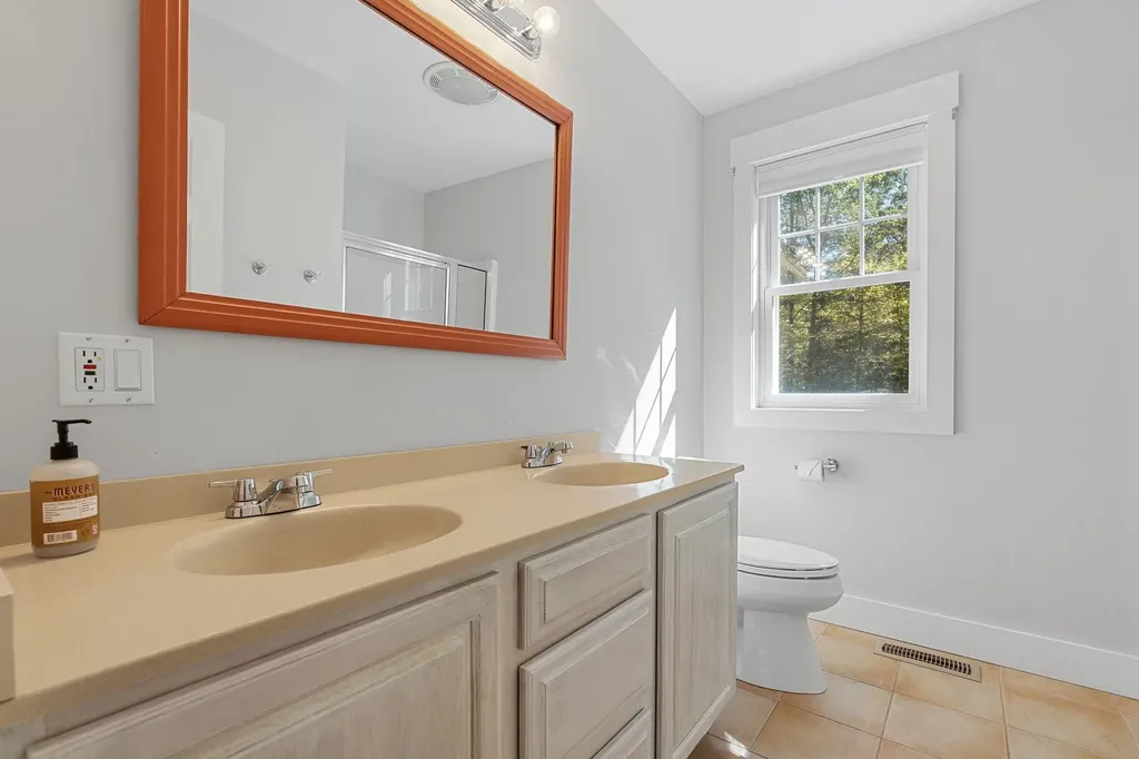 148 Broad Cove Drive Concord NH 03303