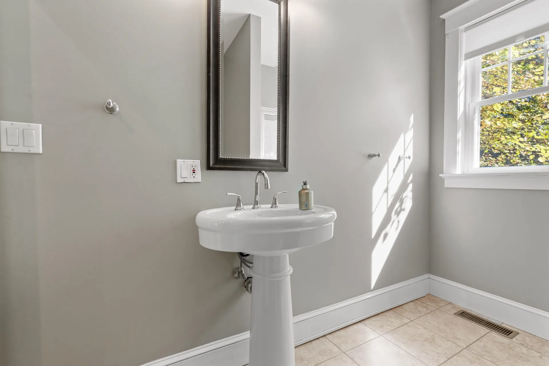 148 Broad Cove Drive Concord NH 03303