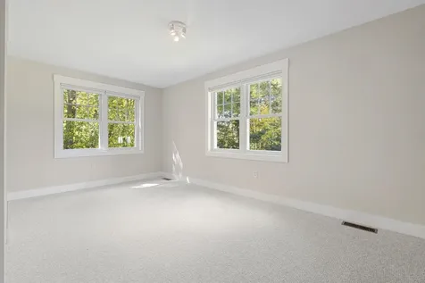 148 Broad Cove Drive Concord NH 03303