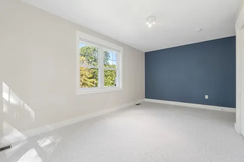 148 Broad Cove Drive Concord NH 03303