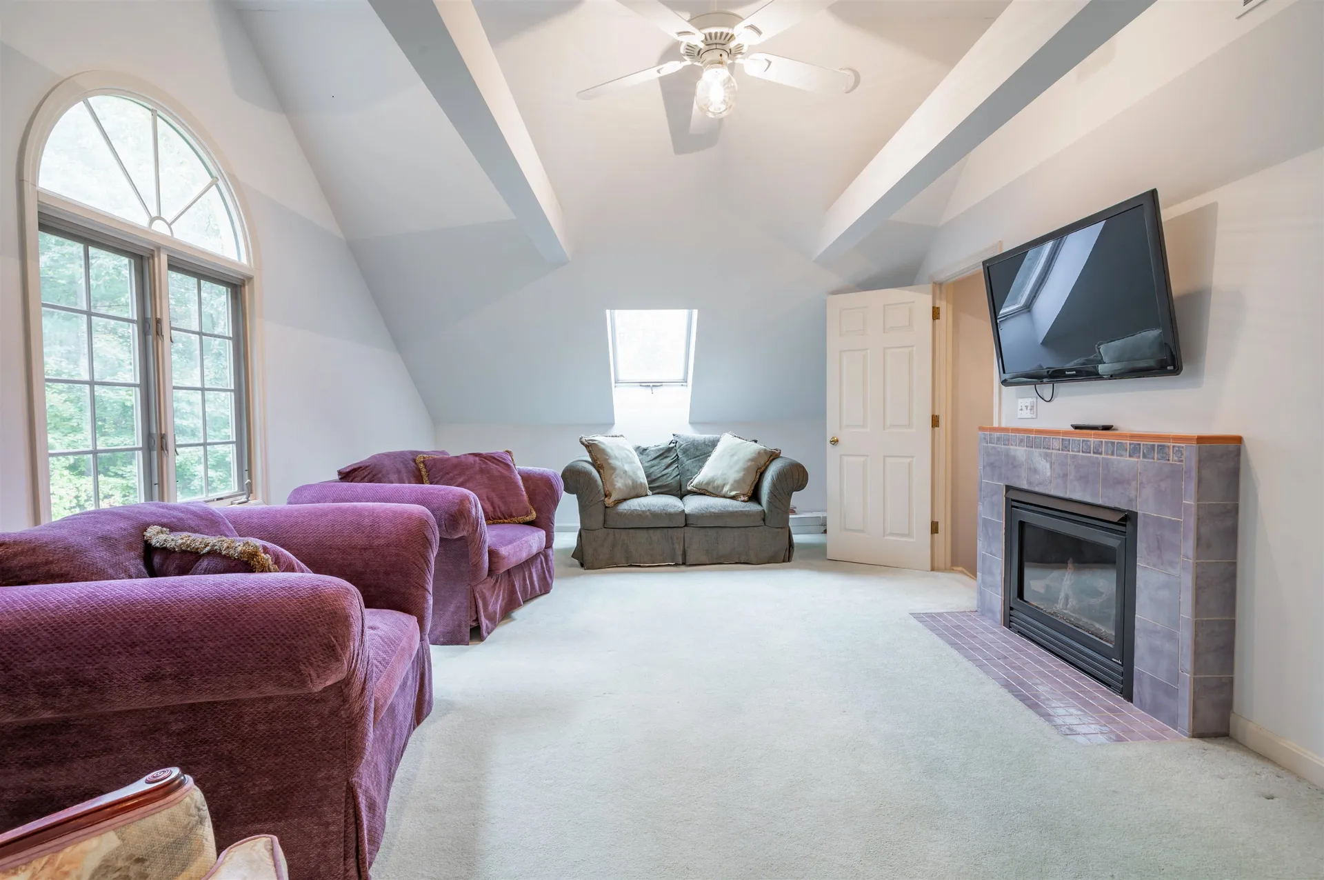 26 Andover Down Nashua NH 03063