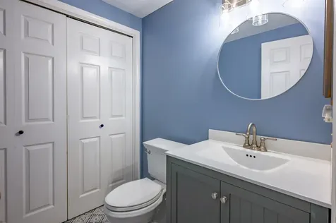 26 Andover Down Nashua NH 03063