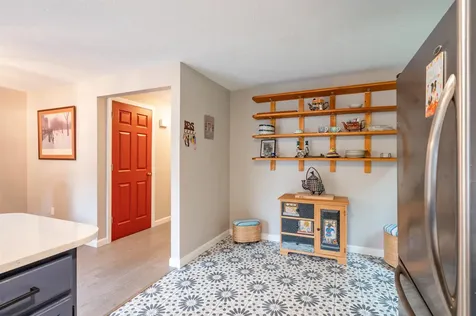 26 Andover Down Nashua NH 03063