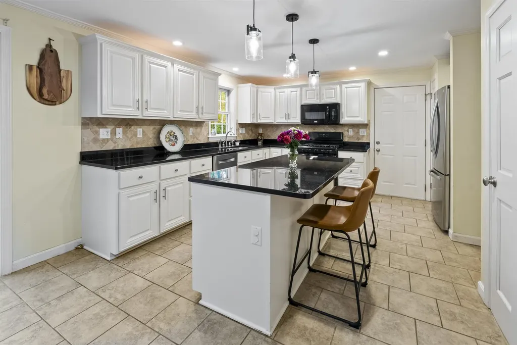 237 Chapman Road Keene NH 03431