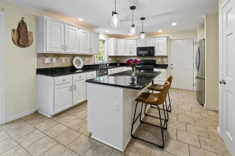 237 Chapman Road Keene NH 03431