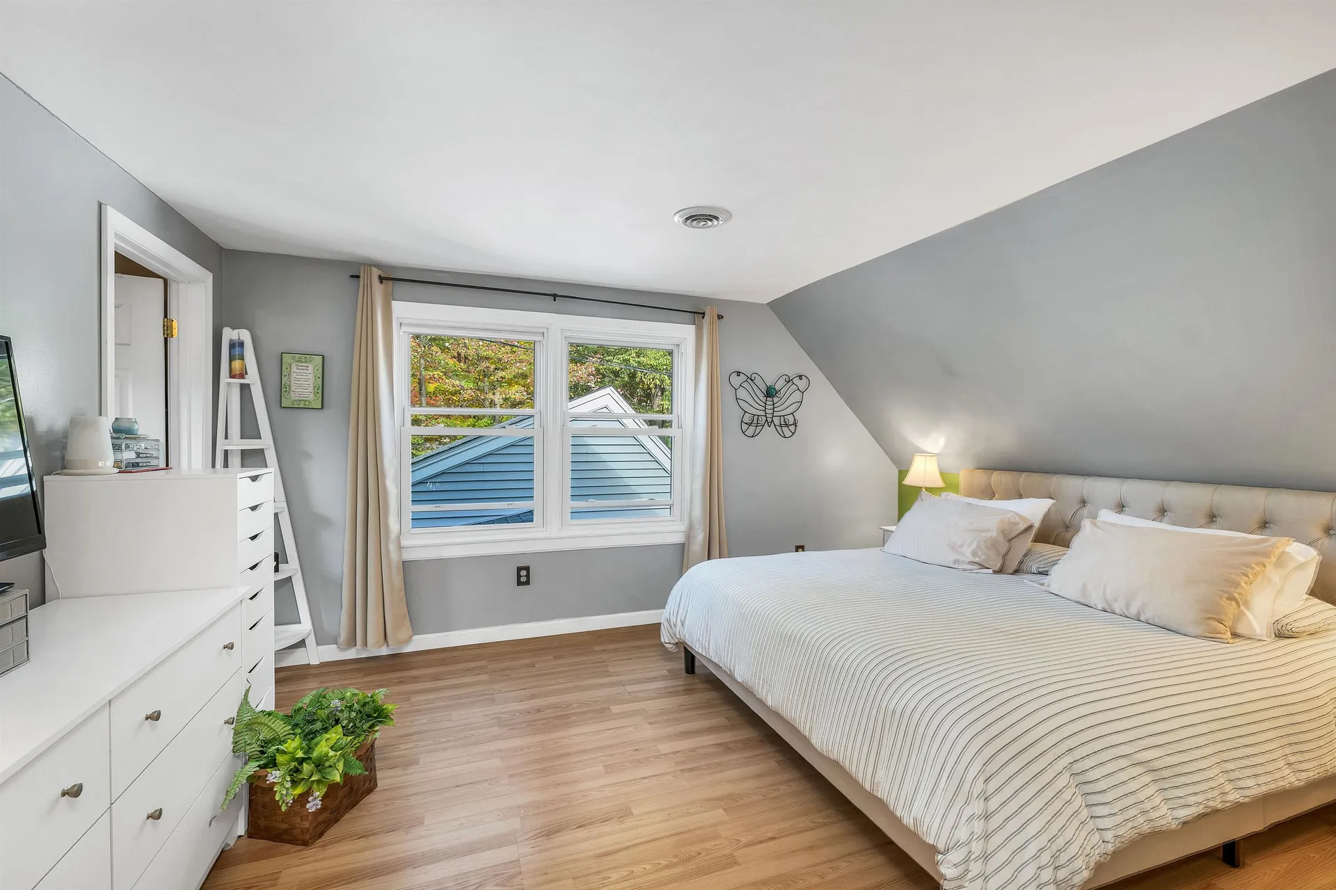 422 Deerpath Lane Pembroke NH 03275