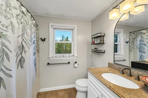 422 Deerpath Lane Pembroke NH 03275