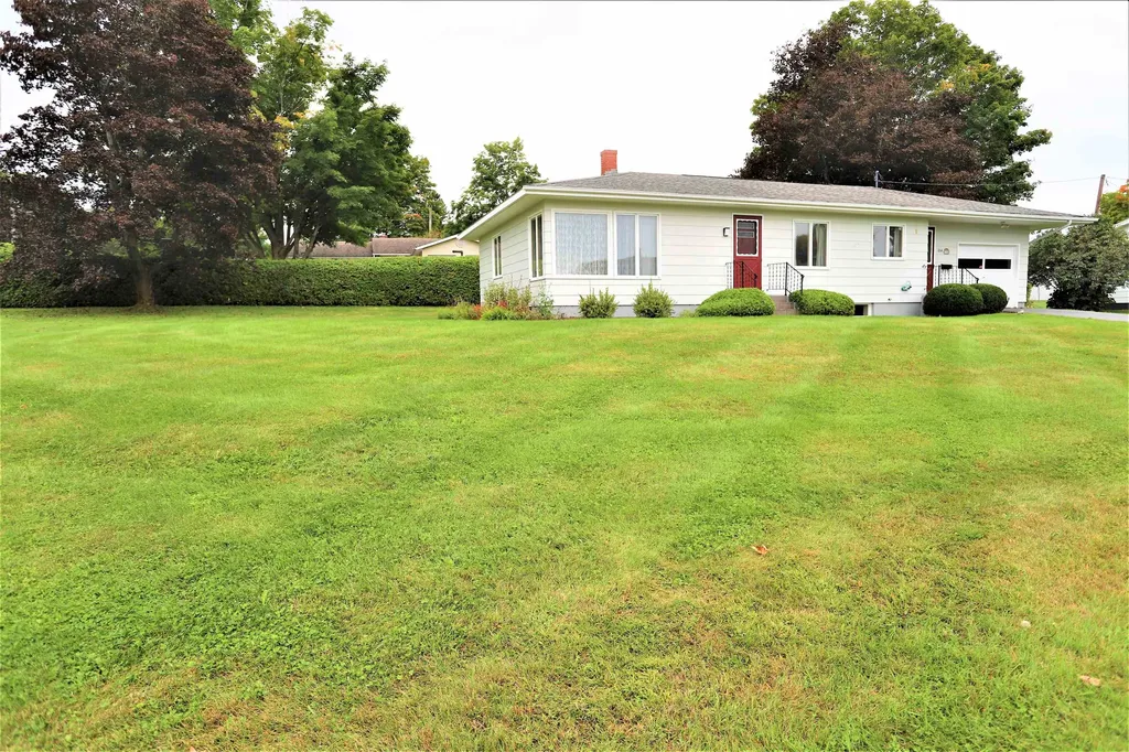 184 Sloan Street Newport City VT 05855