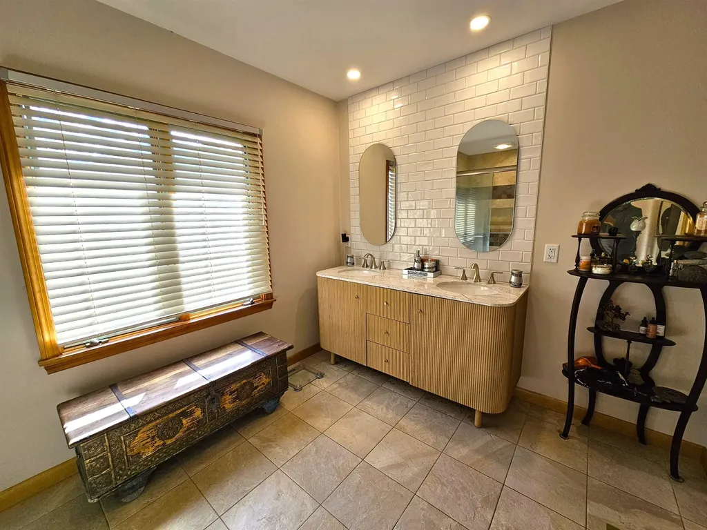 184 Sloan Street Newport City VT 05855