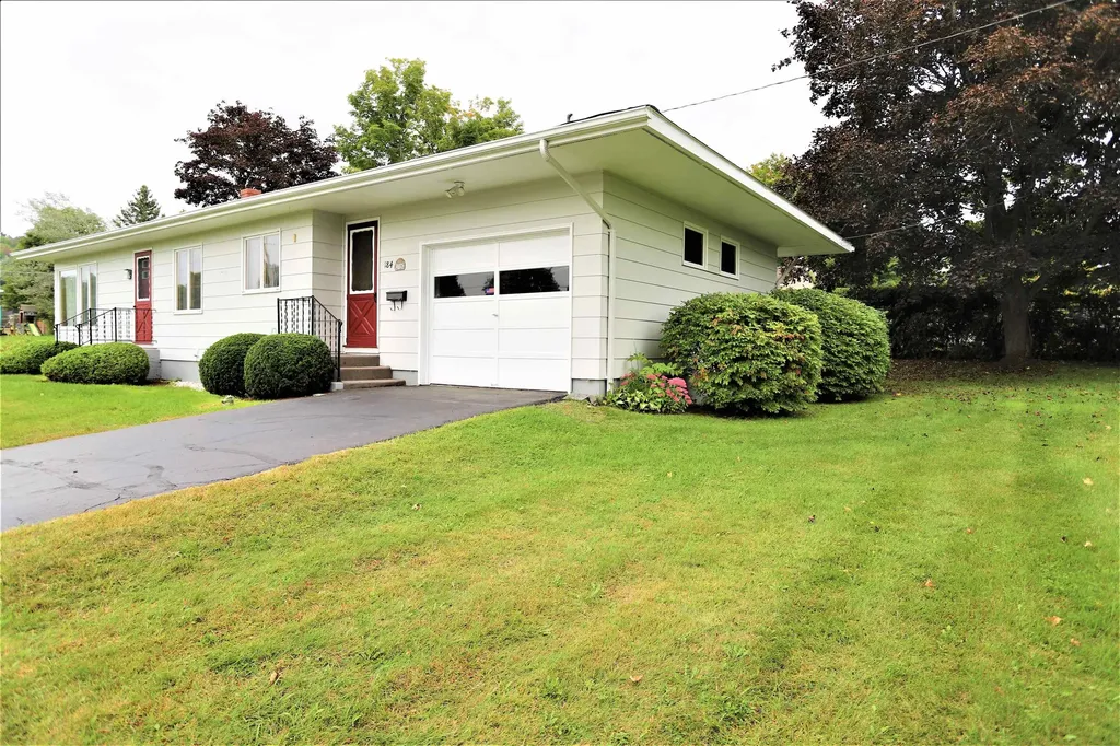 184 Sloan Street Newport City VT 05855