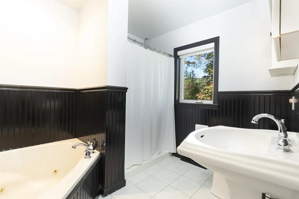 1 Downes Avenue Lebanon NH 03766