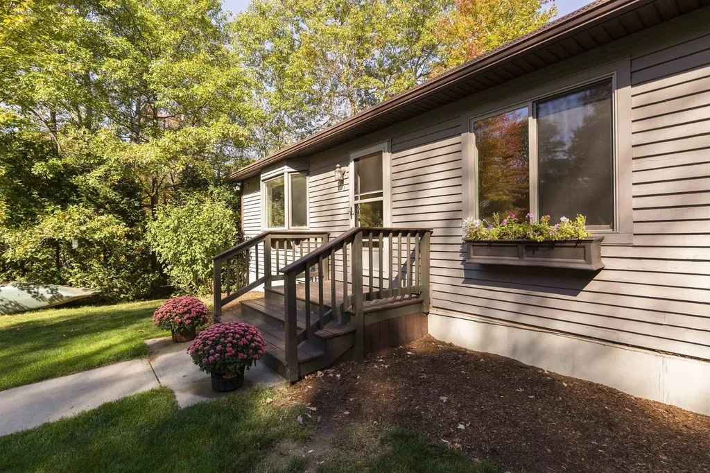 1 Downes Avenue Lebanon NH 03766