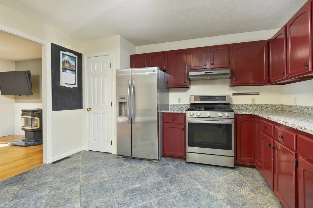 1 Downes Avenue Lebanon NH 03766