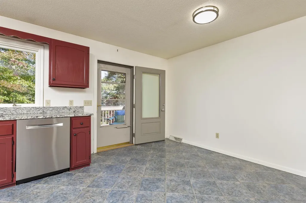 1 Downes Avenue Lebanon NH 03766