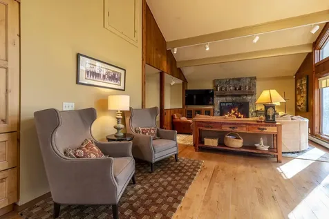 7 North Brookwood Road Winhall VT 05340