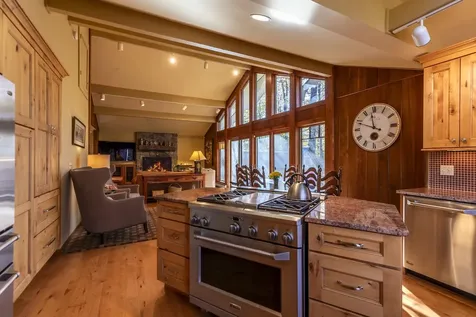 7 North Brookwood Road Winhall VT 05340