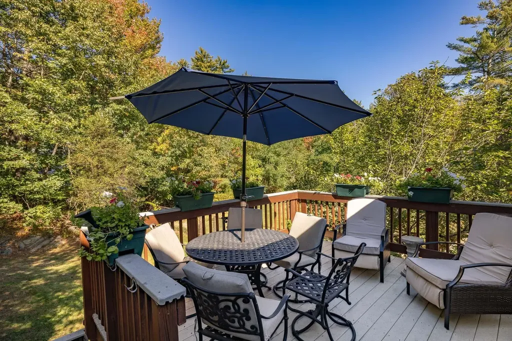 96 Madbury Road Durham NH 03824