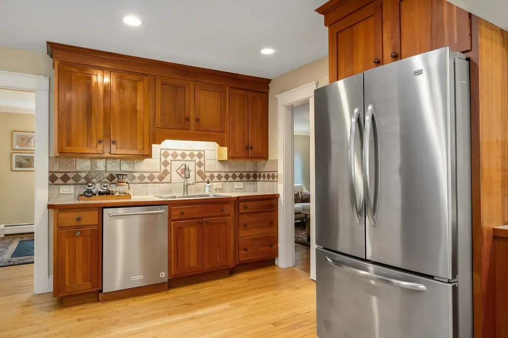 96 Madbury Road Durham NH 03824