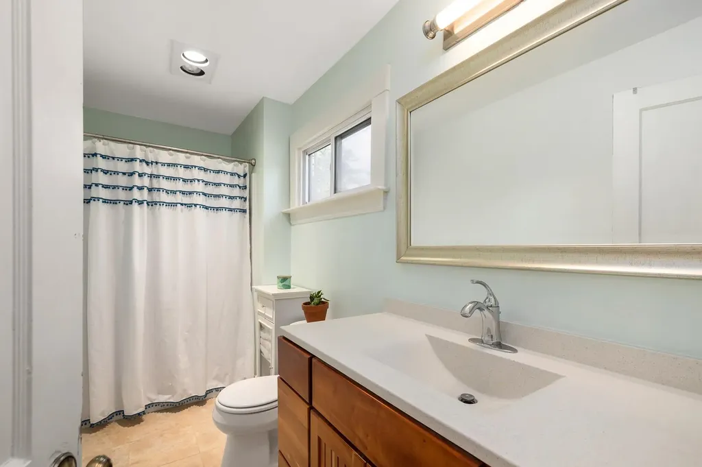 96 Madbury Road Durham NH 03824