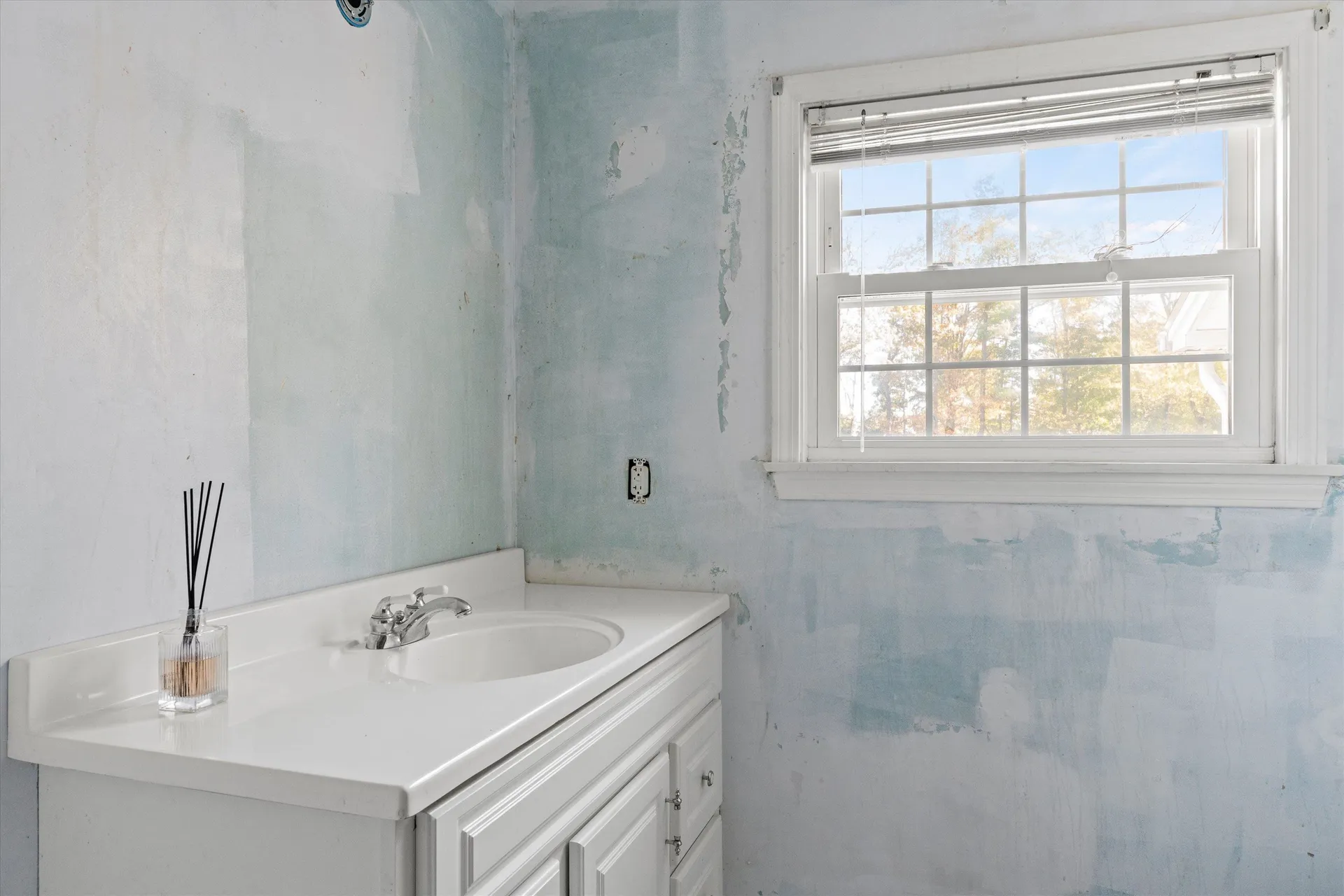 233-2 Pembroke Street Pembroke NH 03275