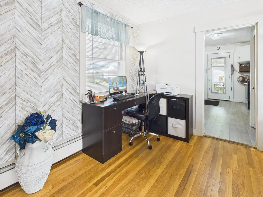 6 Young Court Swanzey NH 03431