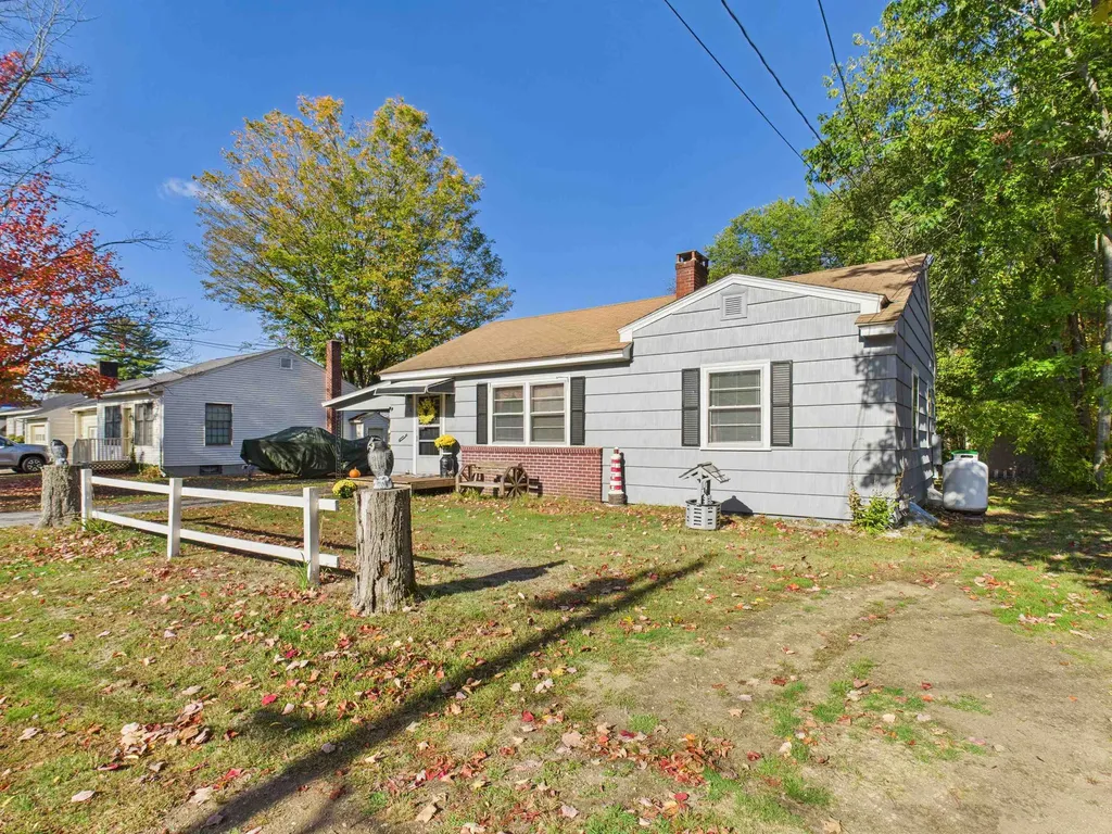 6 Young Court Swanzey NH 03431