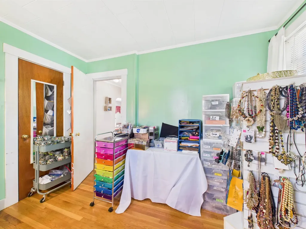 6 Young Court Swanzey NH 03431