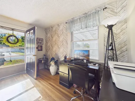 6 Young Court Swanzey NH 03431