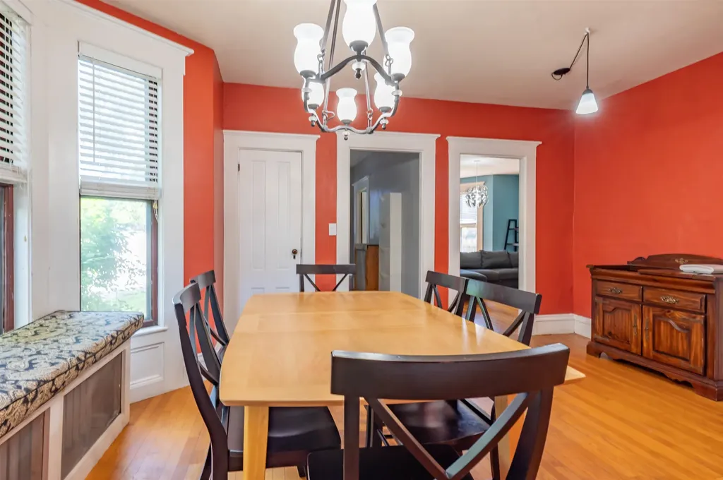 118 Walnut Street Manchester NH 03104