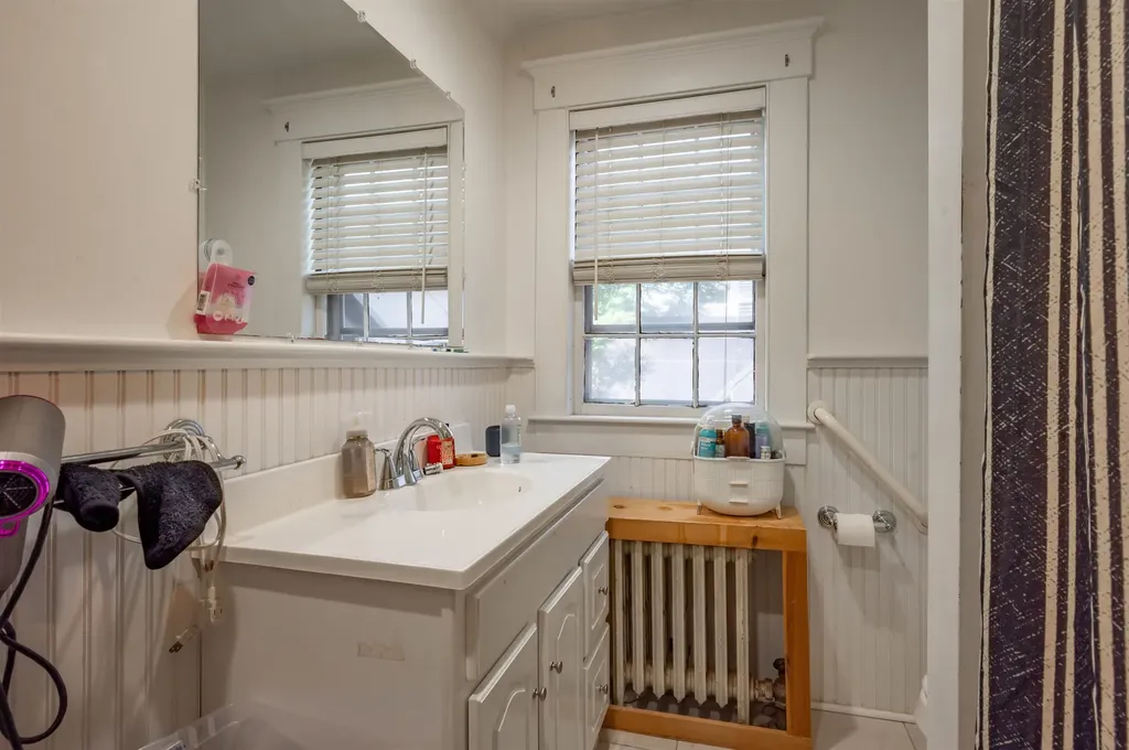 118 Walnut Street Manchester NH 03104