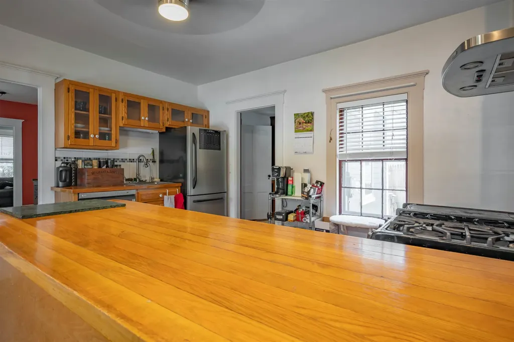 118 Walnut Street Manchester NH 03104