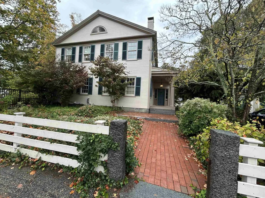 81 Front Street Exeter NH 03833